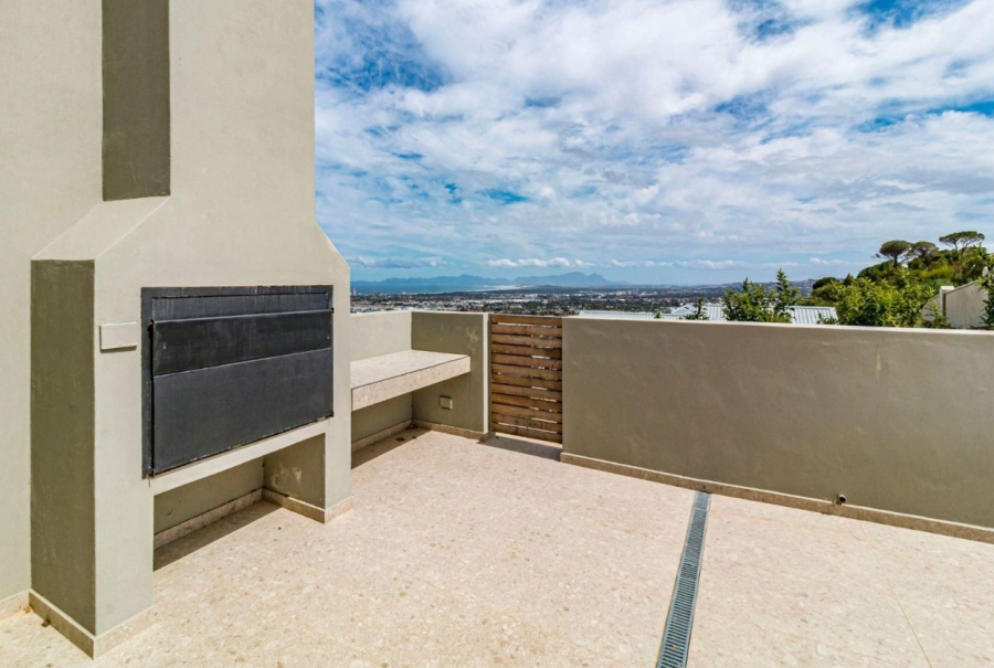 7 Bedroom Property for Sale in Fairhaven Country Estate Western Cape